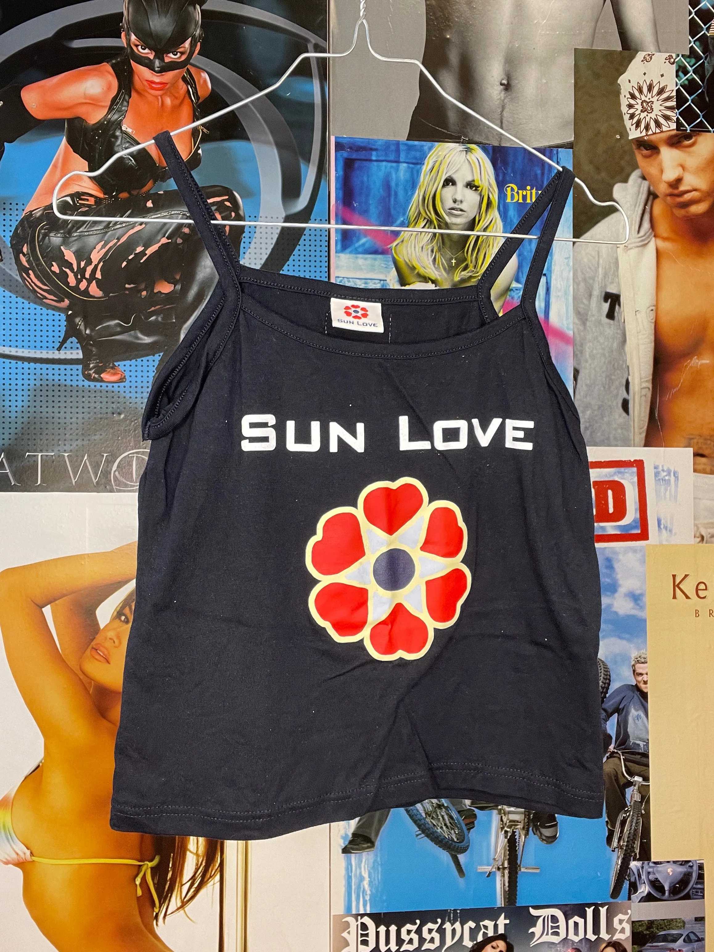 everyday wear cropped graphic printed top