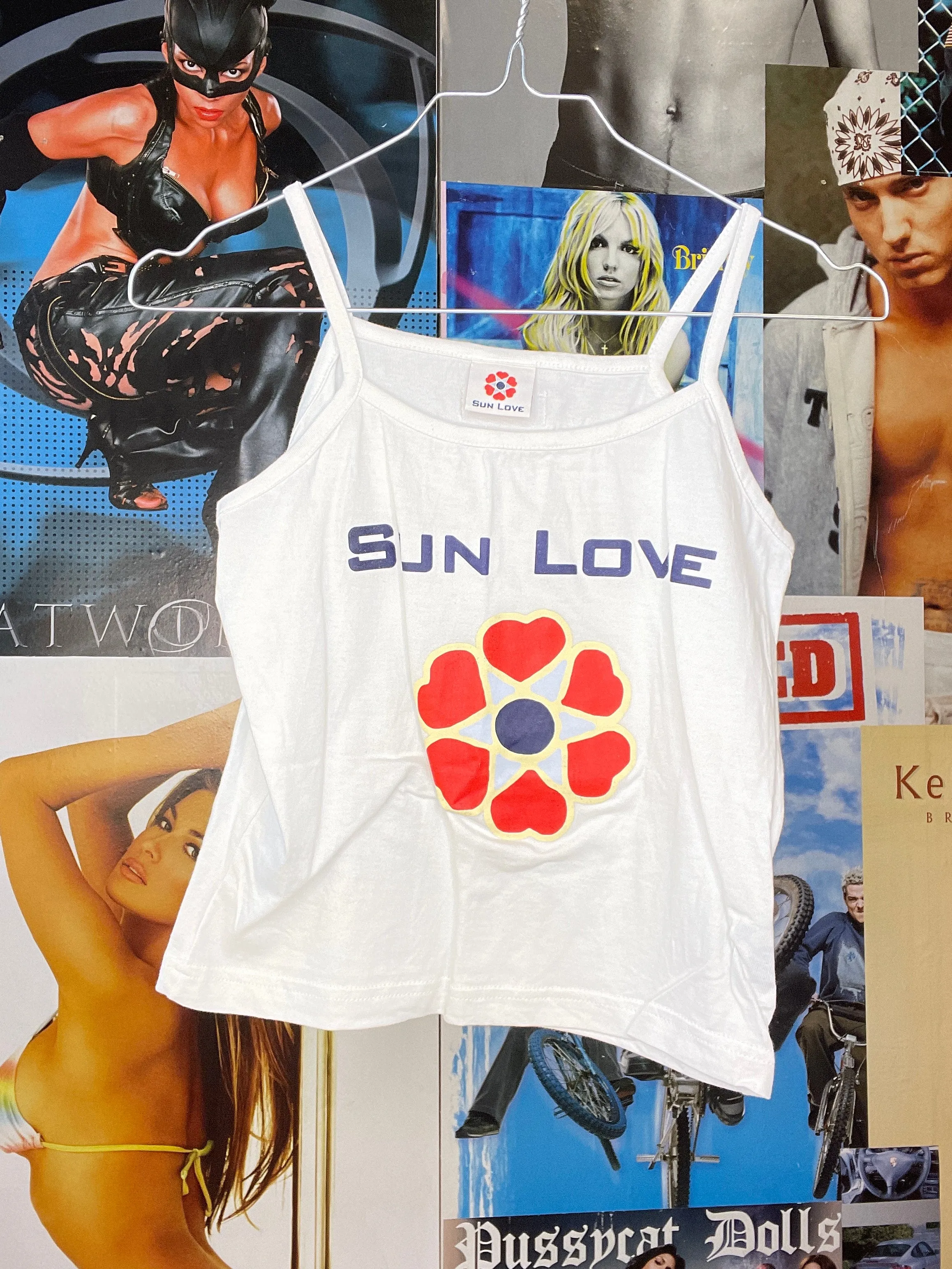 everyday wear cropped graphic printed top