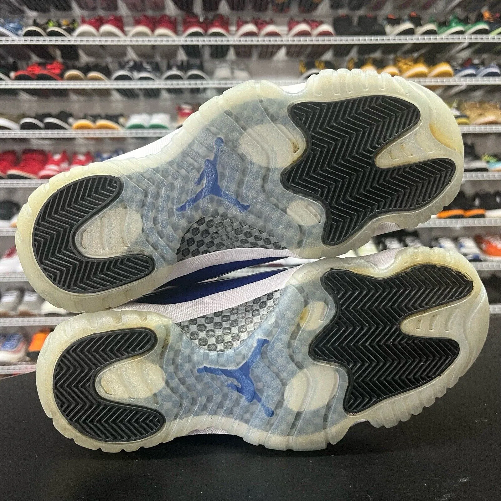 Nike Air Jordan 11 Retro Low AH7860-100  Women's Size 8.5
