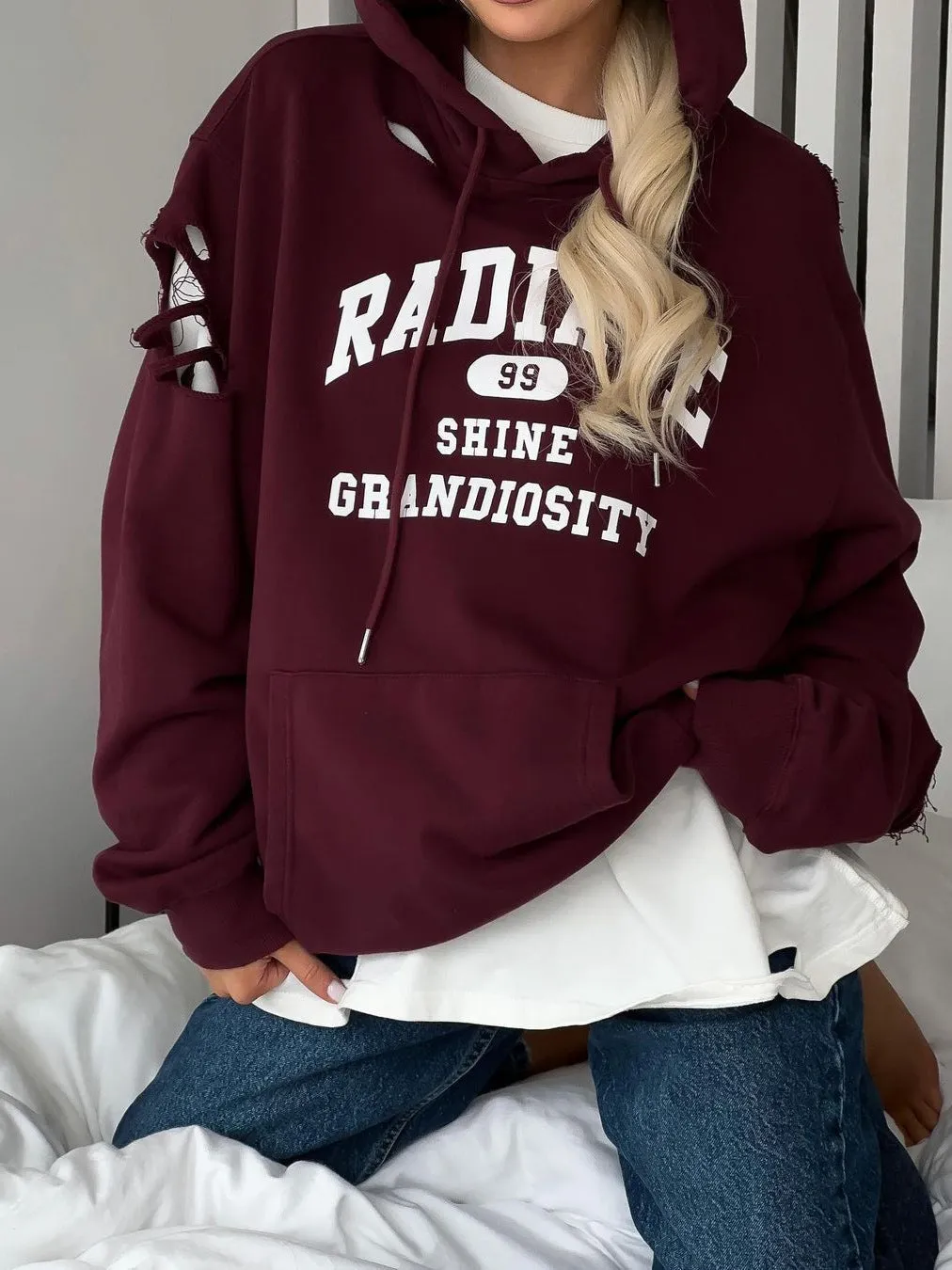 retro distressed hole design sweatshirt