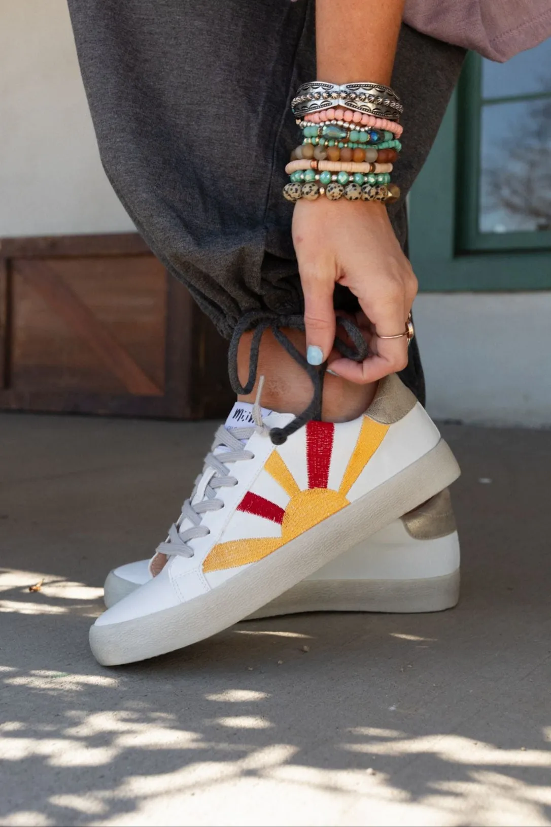 Sun Rays Retro Sneakers - White